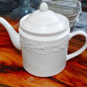 Martha Stewart Acorn teapot